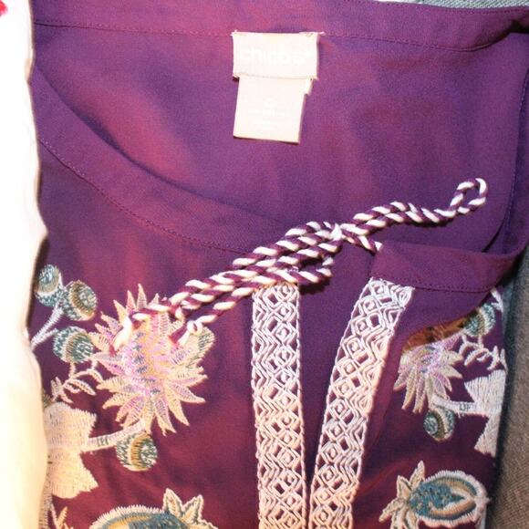 Chico’s Women’s Blouse Size 0 Small Purple Floral Embroidered Boho Top - Picture 6 of 8